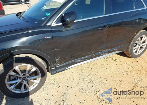 2021 Audi Q3 Premium 45 Tfsi S Line Quattro Tiptronic z USA, uszkodzony, nr VIN WA1DECF3XM1142050